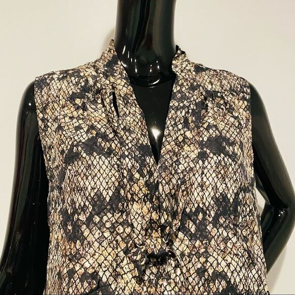 Theory Arilia Snake Lace Sleeveless Top Size Large - Picture 4 of 7